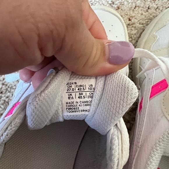 ASICS Japan White and Pink Gym Shoe Sneakers - Picture 7 of 8